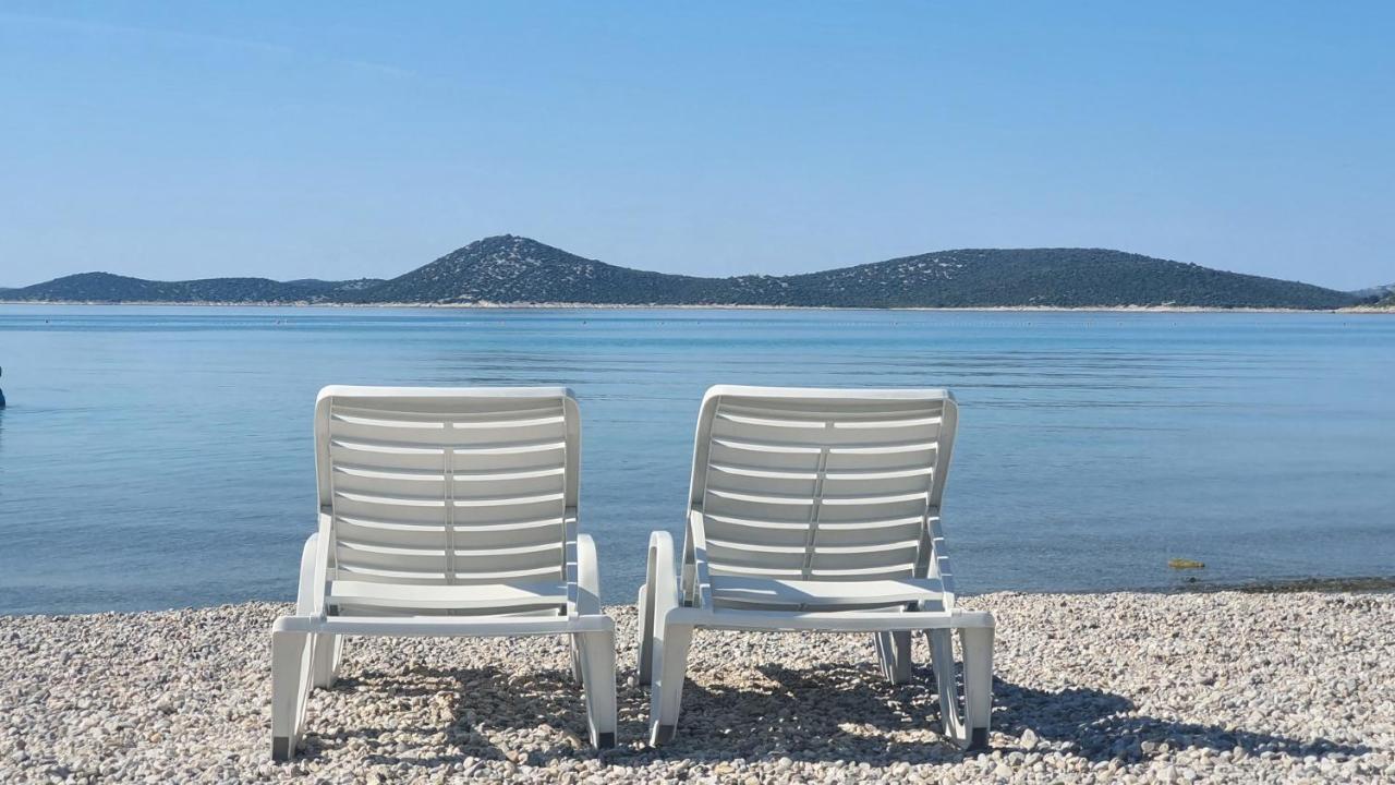 Apartments Luka Vodice Eksteriør bilde