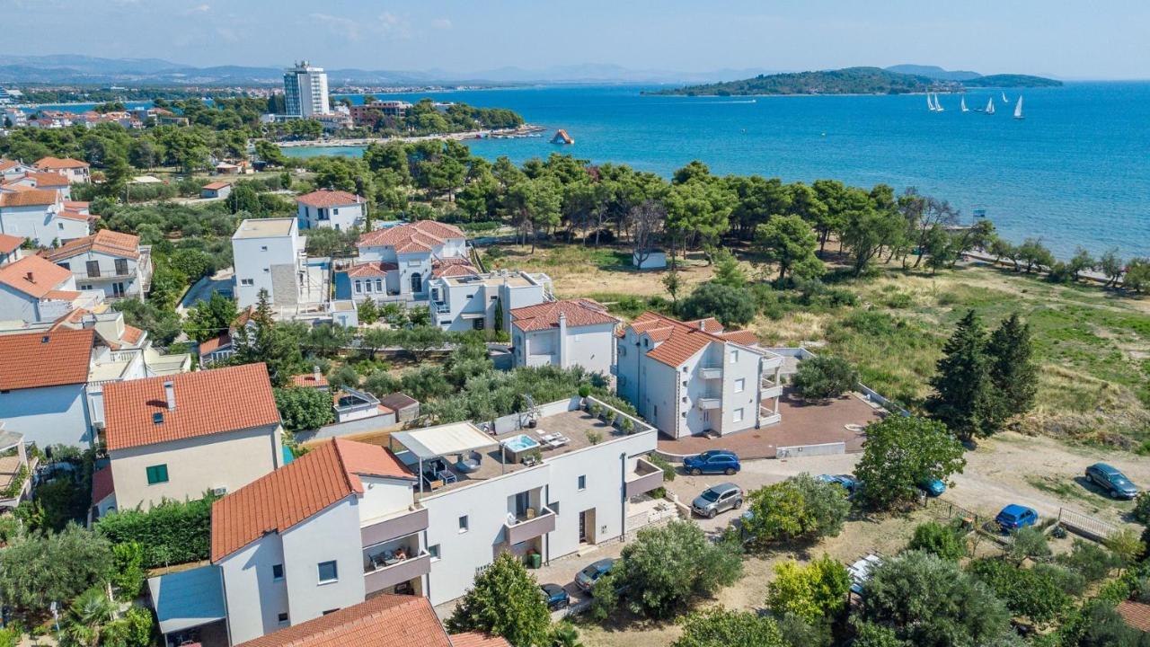 Apartments Luka Vodice Eksteriør bilde